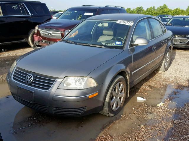 WVWME63B95E059903 - 2005 VOLKSWAGEN PASSAT GL SILVER photo 2