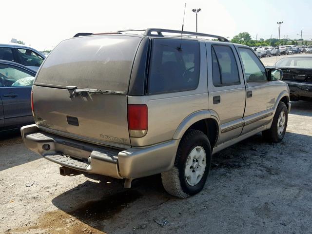 1GNDT13W8Y2299520 - 2000 CHEVROLET BLAZER SILVER photo 4