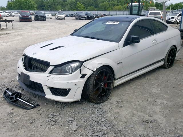 WDDGJ7HB1FG339804 - 2015 MERCEDES-BENZ C 63 AMG WHITE photo 2