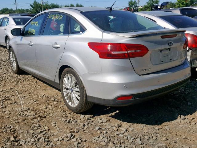 1FADP3J23JL323334 - 2018 FORD FOCUS TITA SILVER photo 3