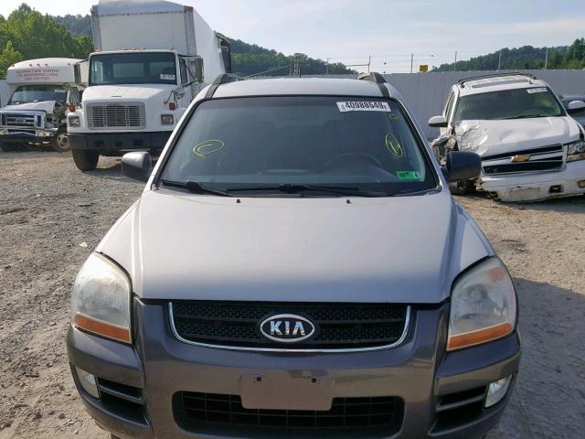 KNDJE723677346268 - 2007 KIA SPORTAGE E SILVER photo 9