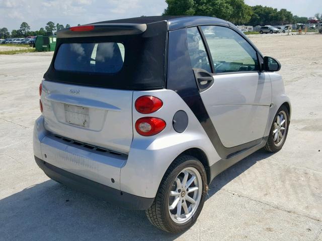 WMEEK31X98K182229 - 2008 SMART FORTWO PAS SILVER photo 4