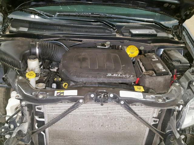 2C4RC1BGXER325881 - 2014 CHRYSLER TOWN & COU GREEN photo 7