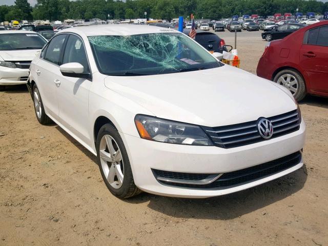 1VWBS7A34EC117233 - 2014 VOLKSWAGEN PASSAT SE WHITE photo 1