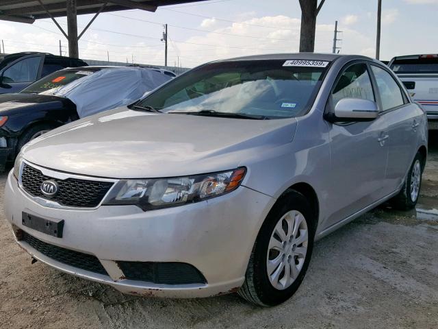 KNAFU4A29D5679746 - 2013 KIA FORTE EX SILVER photo 2