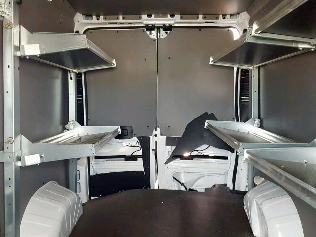 3C6TRVCG4JE140657 - 2018 RAM PROMASTER 白色 照片 9