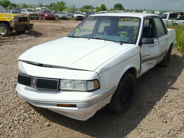 1G3AG55MXR6398112 - 1994 OLDSMOBILE CUTLASS CI WHITE photo 2