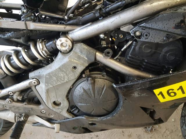 JKAEXEC129DA31353 - 2009 KAWASAKI EX650 C 黑色 照片 7