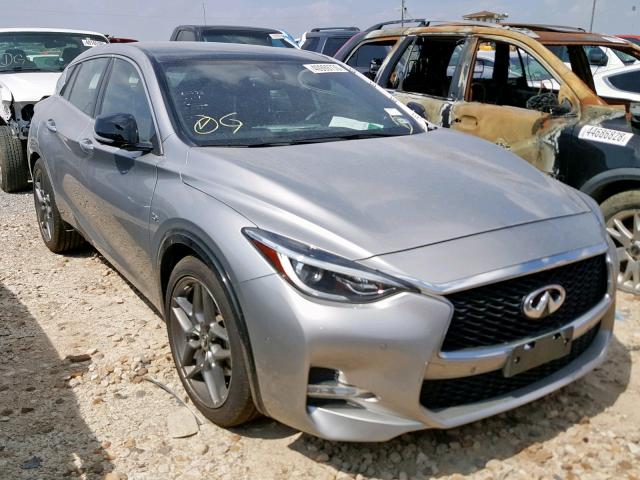 SJKCH5CP4HA028480 - 2017 INFINITI QX30 BASE SILVER photo 1