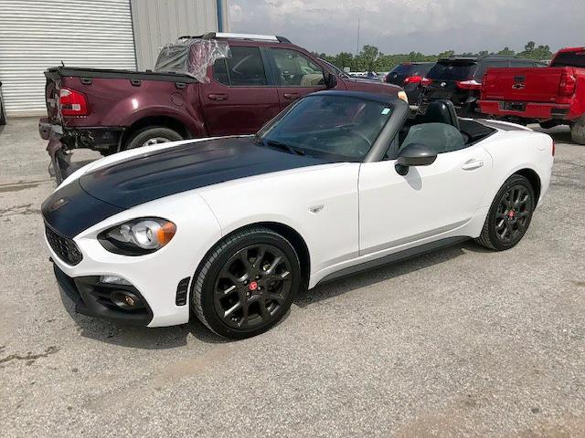 JC1NFAEK1H0125263 - 2017 FIAT 124 SPIDER WHITE photo 10