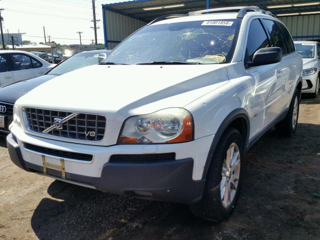 YV1CZ852651195576 - 2005 VOLVO XC90 V8 WHITE photo 2