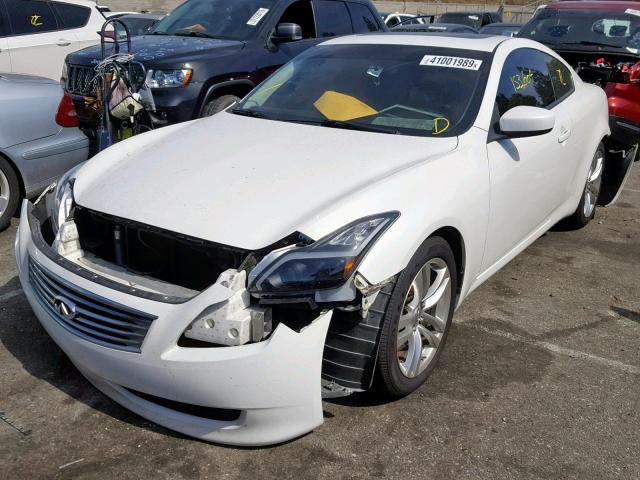 JNKCV64E79M606214 - 2009 INFINITI G37 BASE WHITE photo 2