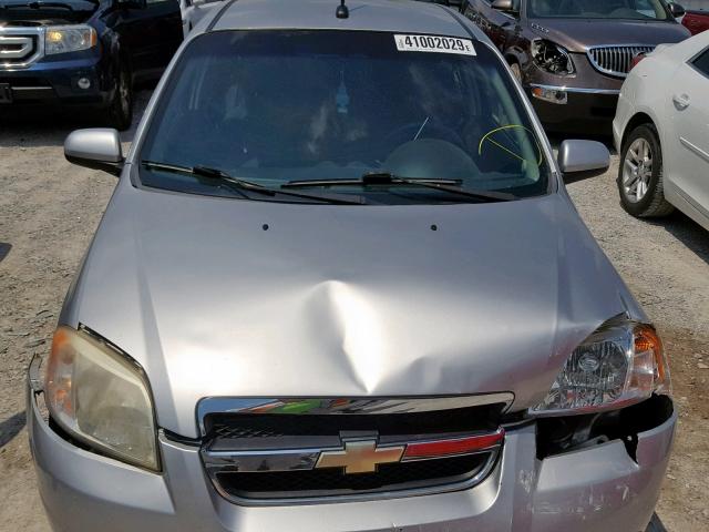 KL1TG56E89B624727 - 2009 CHEVROLET AVEO LT SILVER photo 7