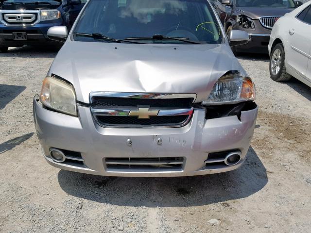 KL1TG56E89B624727 - 2009 CHEVROLET AVEO LT SILVER photo 9