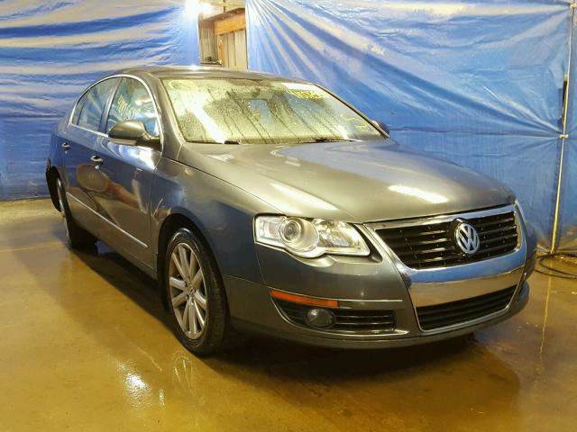 WVWJM7AN1AE122835 - 2010 VOLKSWAGEN PASSAT KOM GRAY photo 1