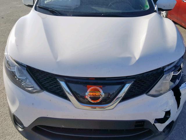 JN1BJ1CP5KW223108 - 2019 NISSAN ROGUE SPOR WHITE photo 7