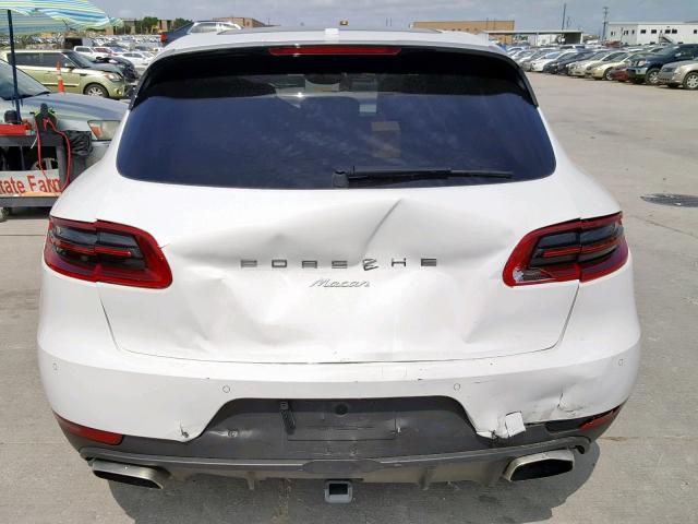 WP1AA2A5XJLB12410 - 2018 PORSCHE MACAN WHITE photo 9