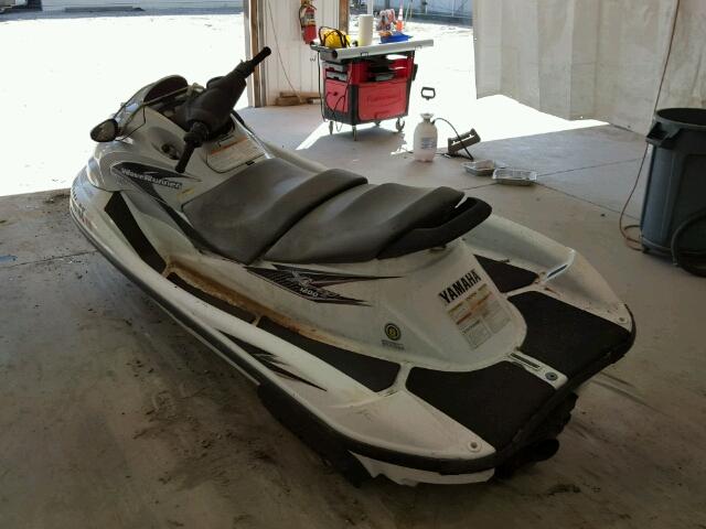 YAMA2709D101 - 2005 YAMAHA WAVERUNNER WHITE photo 3