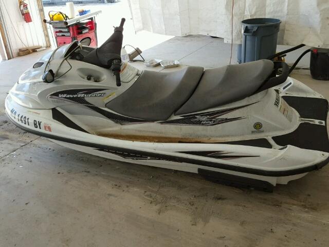 YAMA2709D101 - 2005 YAMAHA WAVERUNNER WHITE photo 9