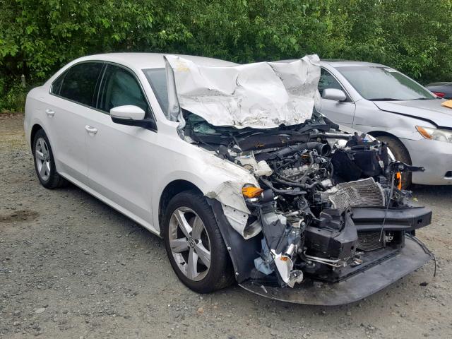 1VWBT7A38EC052450 - 2014 VOLKSWAGEN PASSAT SE WHITE photo 1