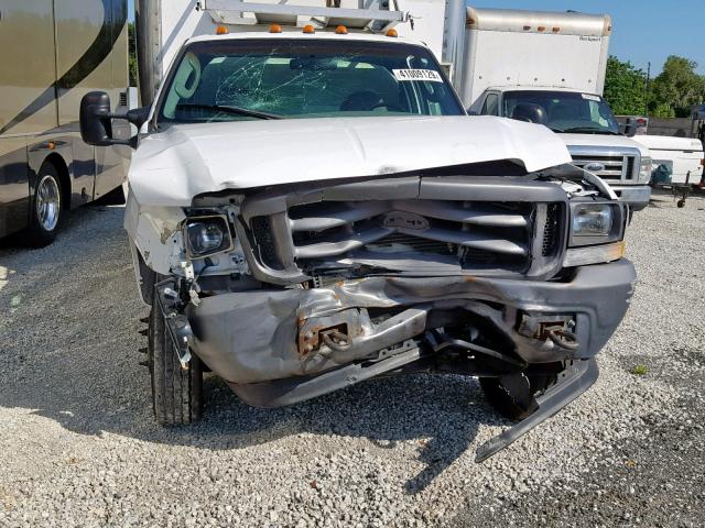 1FDAF56P74EC34645 - 2004 FORD F550 SUPER WHITE photo 9