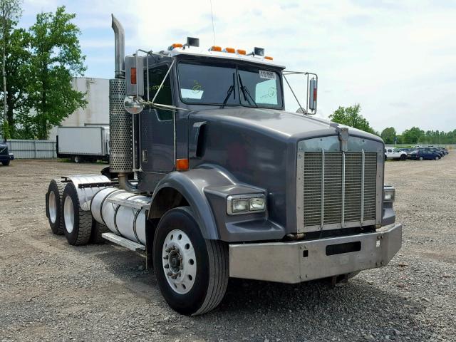 1XKDDB9XXXJ793835 - 1999 KENWORTH CONSTRUCTI GRAY photo 1