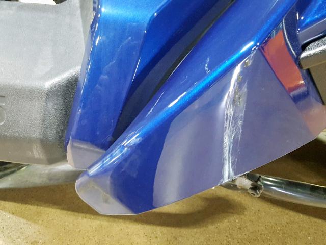 57XAAPFA1J8128154 - 2018 POLARIS SLINGSHOT BLUE photo 18