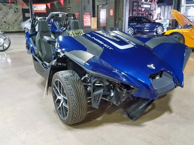 57XAAPFA1J8128154 - 2018 POLARIS SLINGSHOT BLUE photo 2