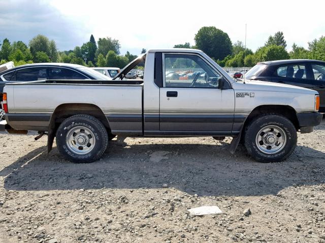 JB7FM54E9JP065990 - 1988 DODGE RAM 50 SPO SILVER photo 9