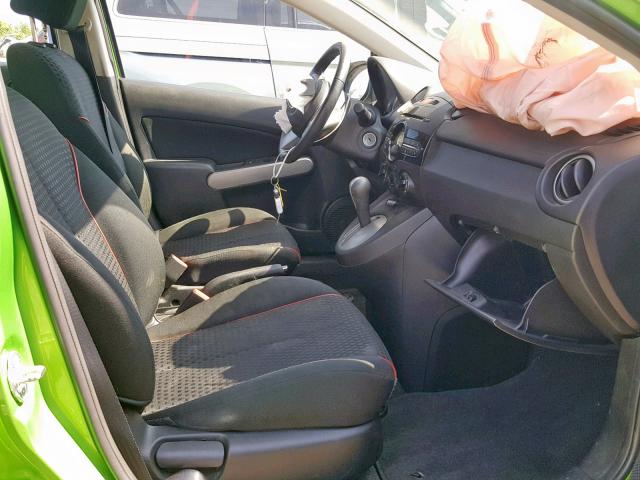 JM1DE1LY6D0164871 - 2013 MAZDA MAZDA2 GREEN photo 5