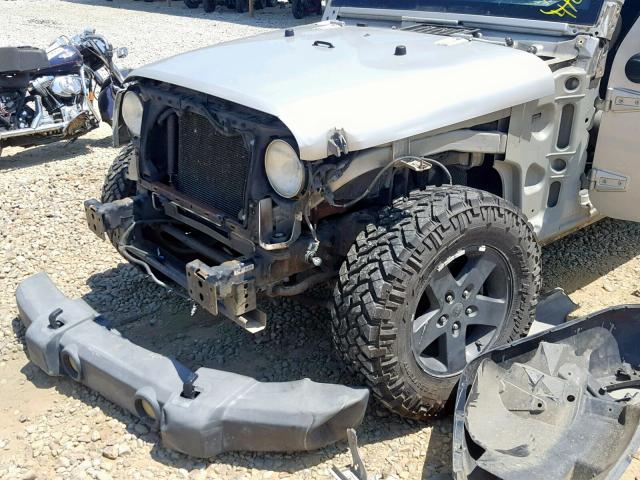 1J4GB39117L131429 - 2007 JEEP WRANGLER X SILVER photo 9