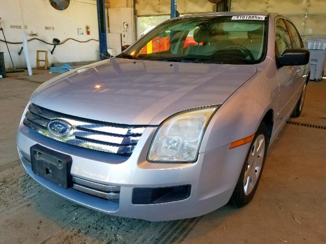 3FAFP06Z56R191585 - 2006 FORD FUSION S SILVER photo 2