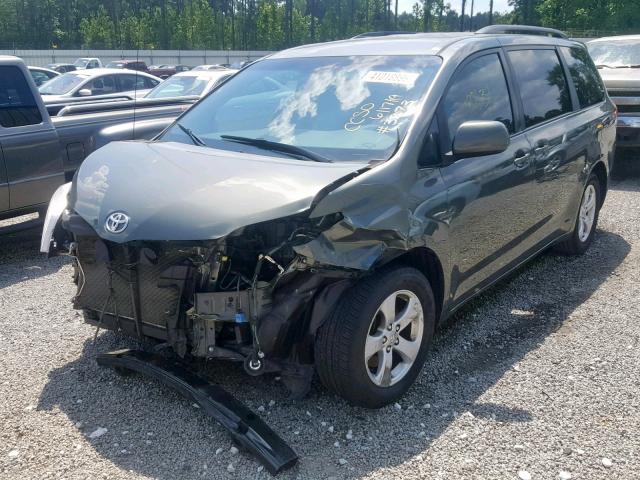 5TDKK3DC4CS203273 - 2012 TOYOTA SIENNA LE GRAY photo 2