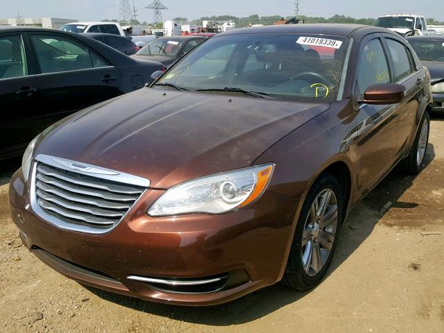 1C3CCBBBXDN542590 - 2013 CHRYSLER 200 TOURIN BROWN photo 2