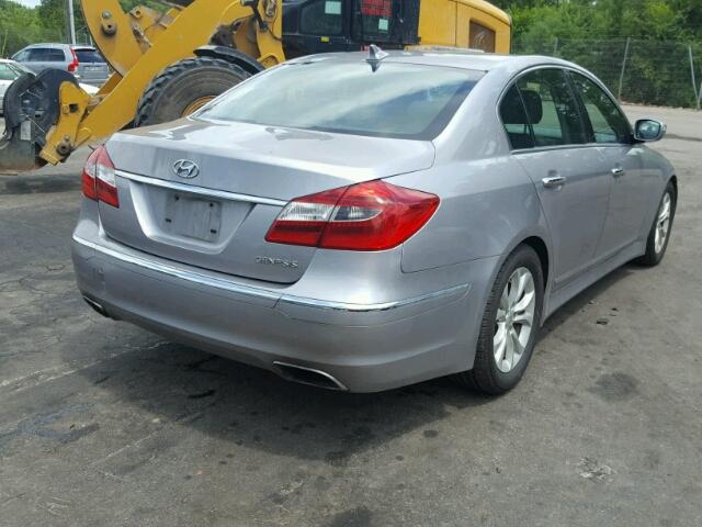 KMHGC4DDXCU176914 - 2012 HYUNDAI GENESIS 3. SILVER photo 4