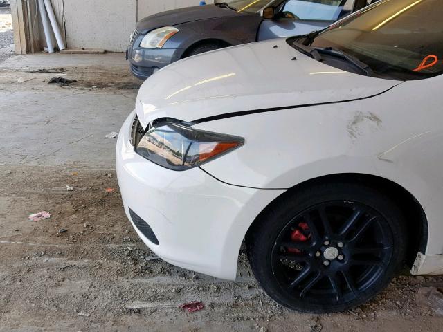 JTKDE177750013677 - 2005 TOYOTA SCION TC 白色 照片 9