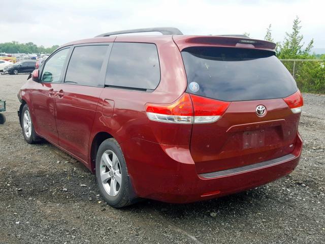 5TDKK3DC1BS066890 - 2011 TOYOTA SIENNA LE RED photo 3
