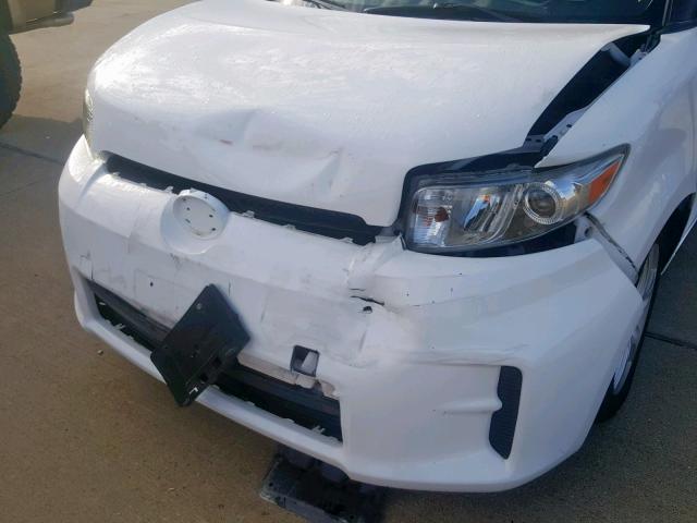 JTLZE4FE5C1142219 - 2012 TOYOTA SCION XB WHITE photo 9