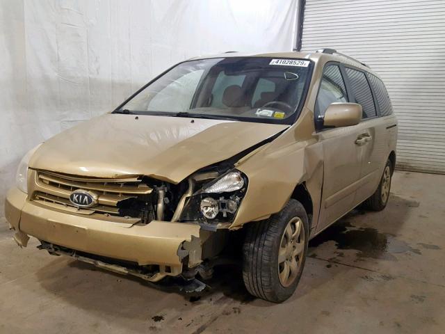 KNDMG4C39A6339199 - 2010 KIA SEDONA LX GOLD photo 2