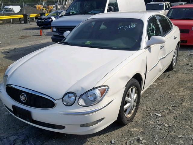 2G4WD582161205966 - 2006 BUICK LACROSSE C WHITE photo 2