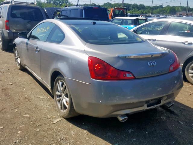 JNKCV64F69M651024 - 2009 INFINITI G37 GRAY photo 3