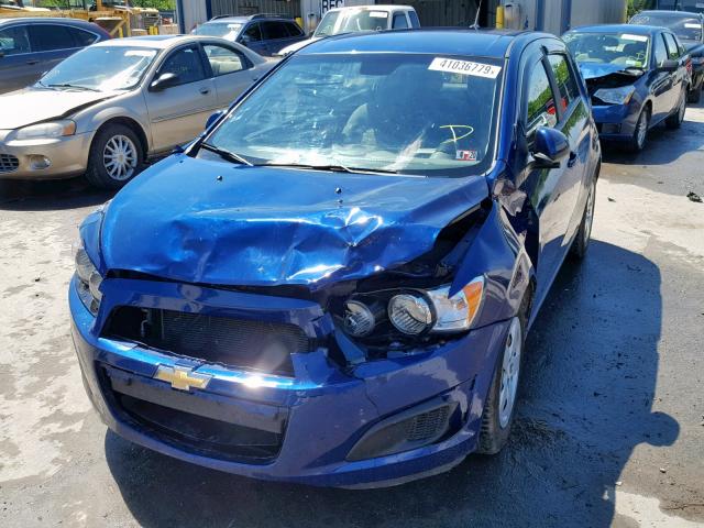 1G1JA6SG3D4159374 - 2013 CHEVROLET SONIC LS BLUE photo 2