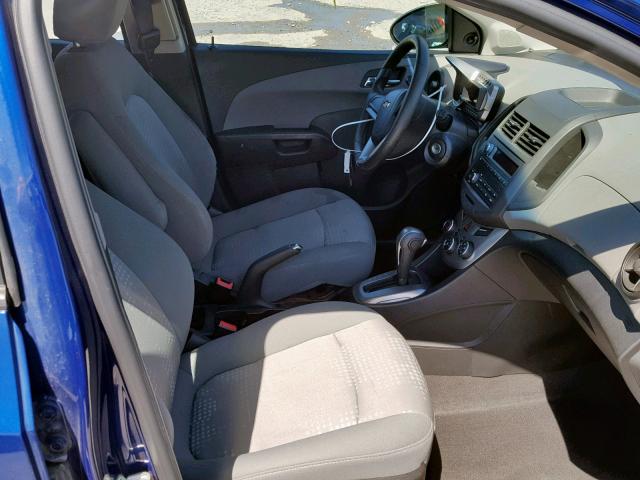 1G1JA6SG3D4159374 - 2013 CHEVROLET SONIC LS BLUE photo 5