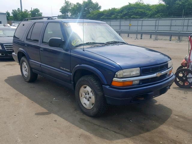 1GNDT13W612170665 - 2001 CHEVROLET BLAZER BLUE photo 1