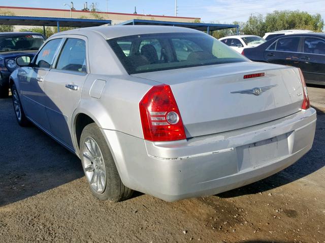 2C3KA43D09H574834 - 2009 CHRYSLER 300 LX GRAY photo 3