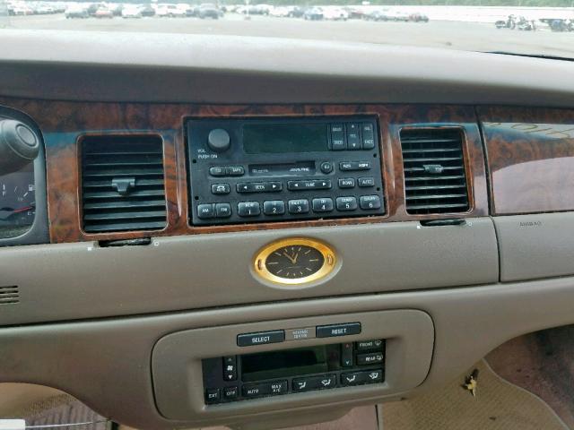 1LNHM83W8XY625873 - 1999 LINCOLN TOWN CAR C TAN photo 9