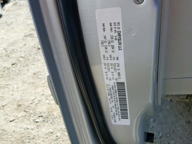 2V8HW34159R543664 - 2009 VOLKSWAGEN ROUTAN SE SILVER photo 10