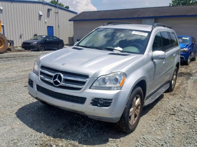 4JGBF71E27A206883 - 2007 MERCEDES-BENZ GL 450 4MA SILVER photo 2