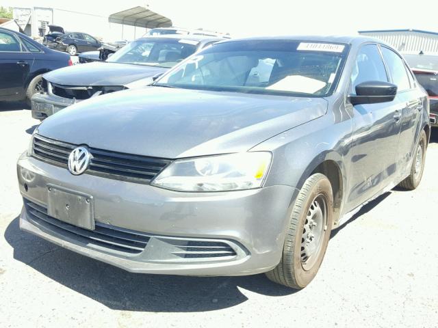 3VW2K7AJ5EM323853 - 2014 VOLKSWAGEN JETTA BASE CHARCOAL photo 2