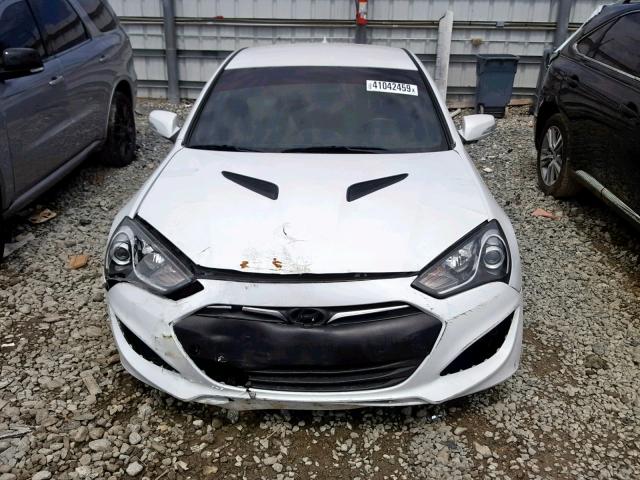 KMHHT6KJ4FU129603 - 2015 HYUNDAI GENESIS CO WHITE photo 9